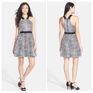 NWT Trina Turk Dress Size 0 Zola White Black Fit Flare Geometric High Neck Pleat